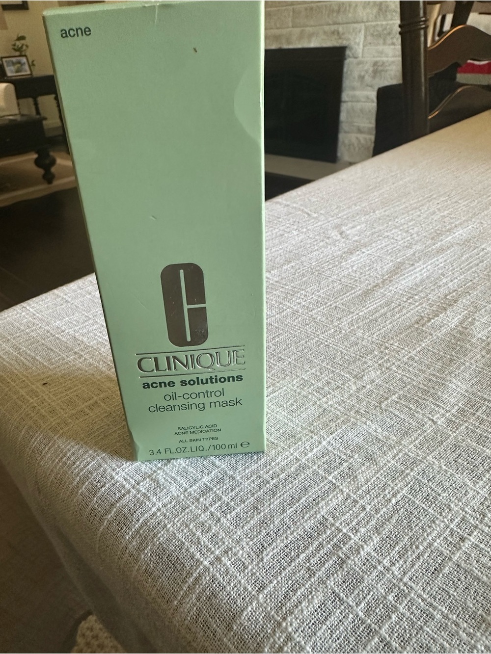 Clinique Acne Solutions Oil-Control Cleansing Mask - Mint Green Packaging